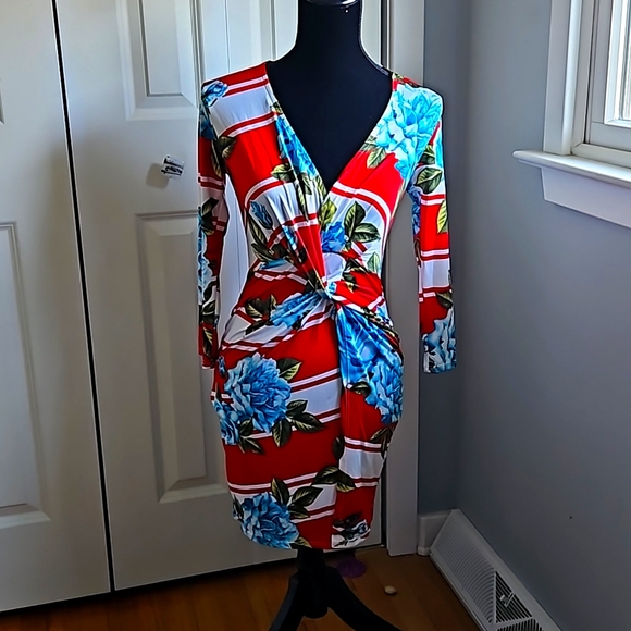 NWOT Kimcin Curve long sleeve dress  - small - Picture 1 of 4